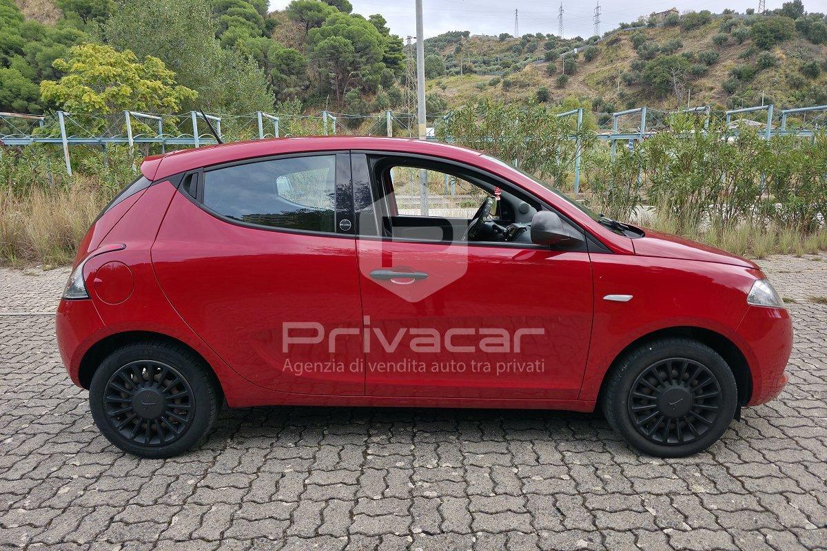 LANCIA Ypsilon 1.0 FireFly 5 porte S&S Hybrid Ecochic Silver