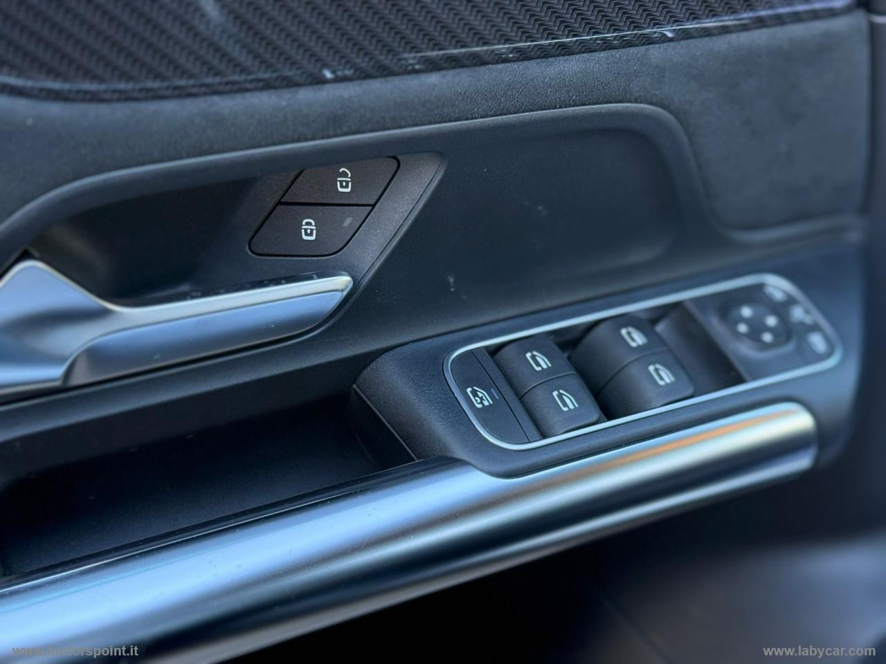 MERCEDES-BENZ GLA 180 d Automatic Premium