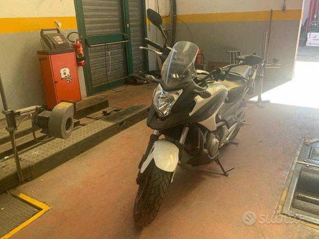 HONDA NC700X automatico unico proprietario abs