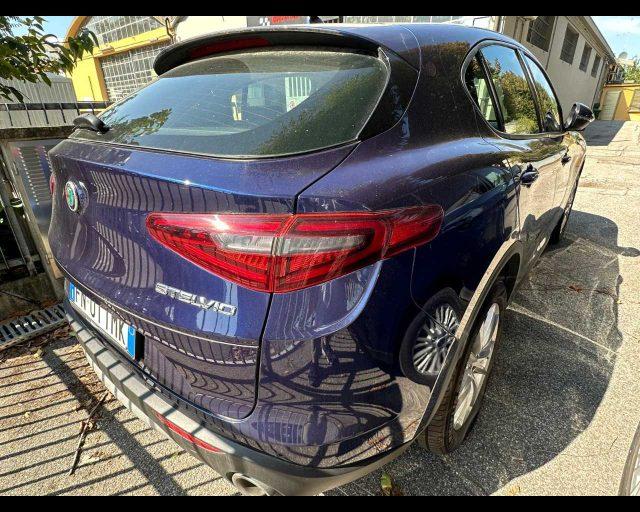 ALFA ROMEO Stelvio 2.2 Turbodiesel 180 CV AT8 Q4 Business