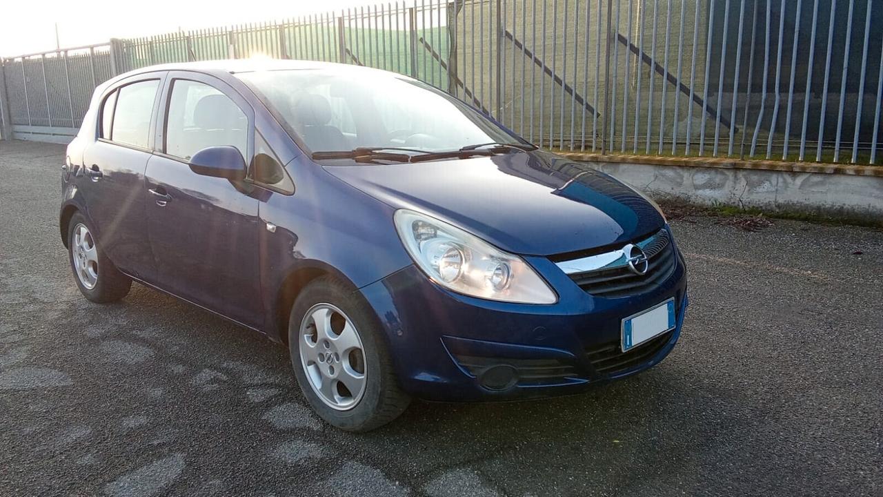 Opel Corsa 1.2 BENZ / GPL (2029)