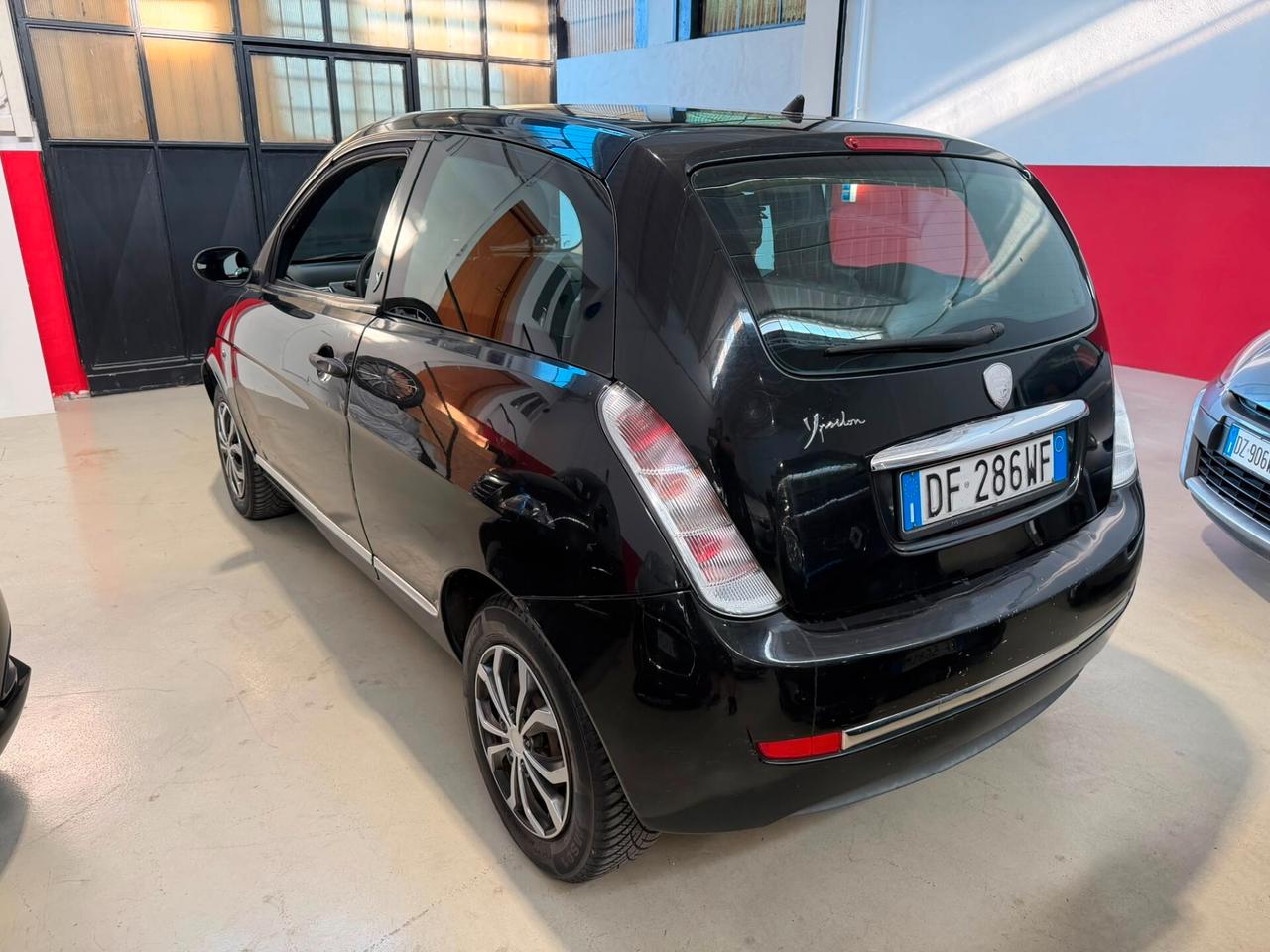 Lancia Ypsilon 1.2 Argento