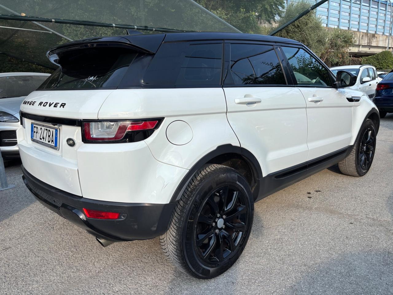 Land Rover Range Evoque 2.0 TD 5p. SE Dynamic