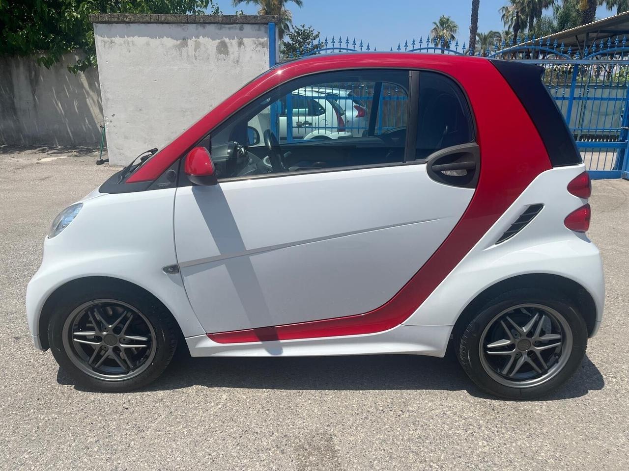Smart for two 1.0 mhd/71 cv- km 69000-2014