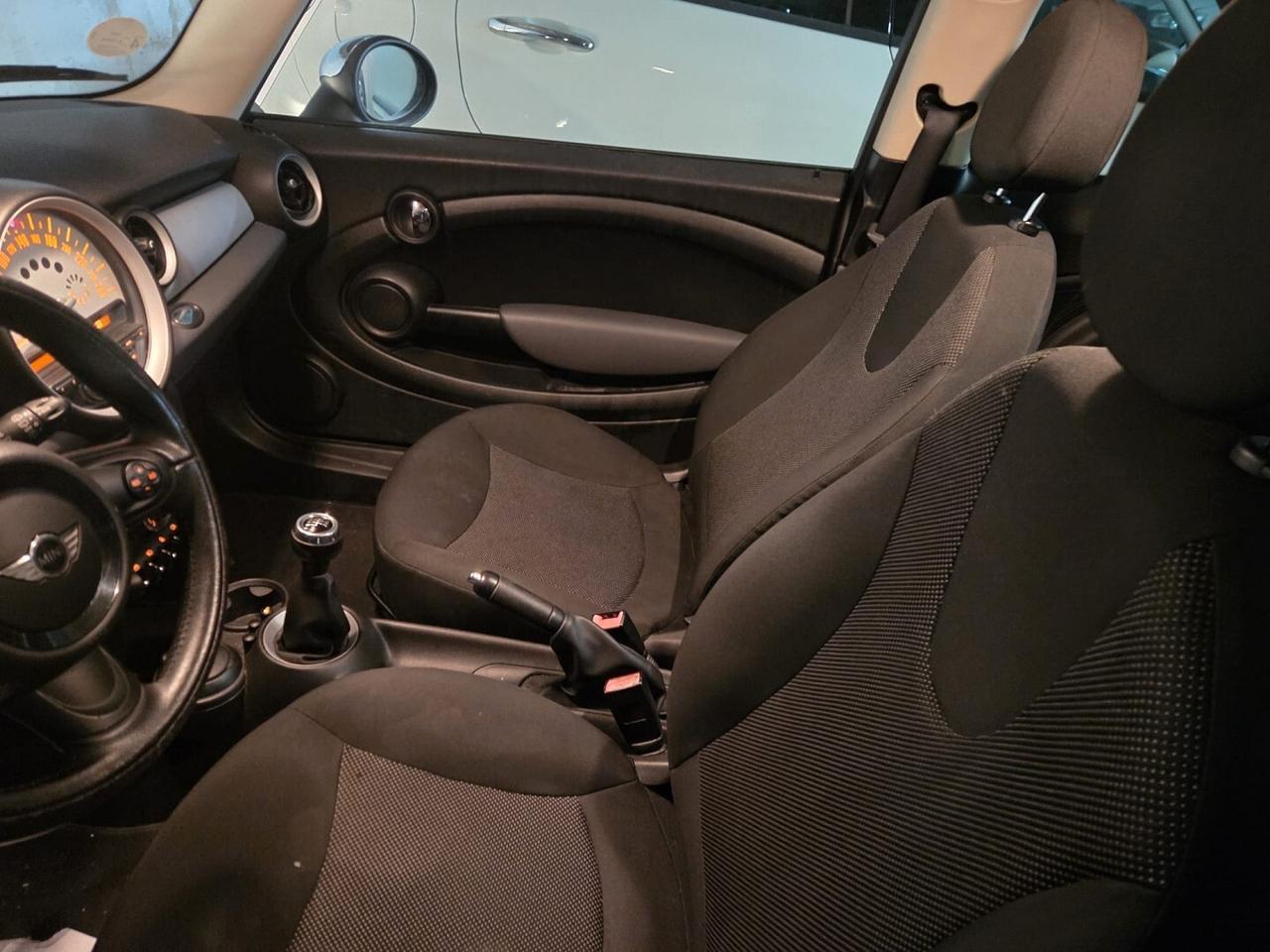 MINI 1.6 16V ONE COUPE' ADATTA A NEO PATENTATI