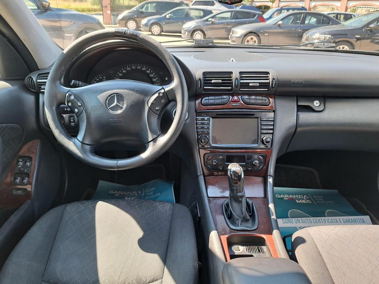 Mercedes-benz C 220 / 105KW / 143CV