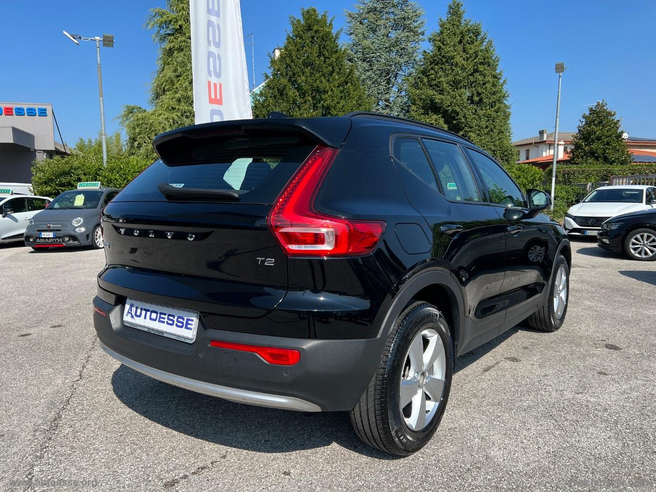 VOLVO XC40 T2 automatico Essential