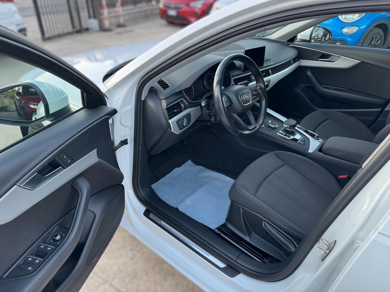 Audi A4 Avant 2.0 TDI 150 CV S tronic Business Sport