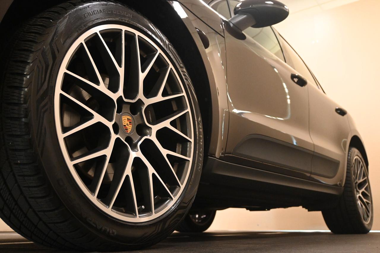 PORSCHE Macan 1ªs. '13-'25 Macan 2.0