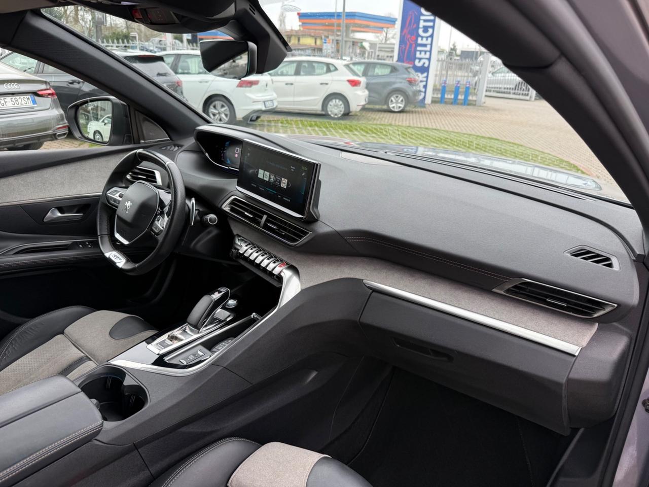 Peugeot 3008 Hybrid 225 e-EAT8 GT