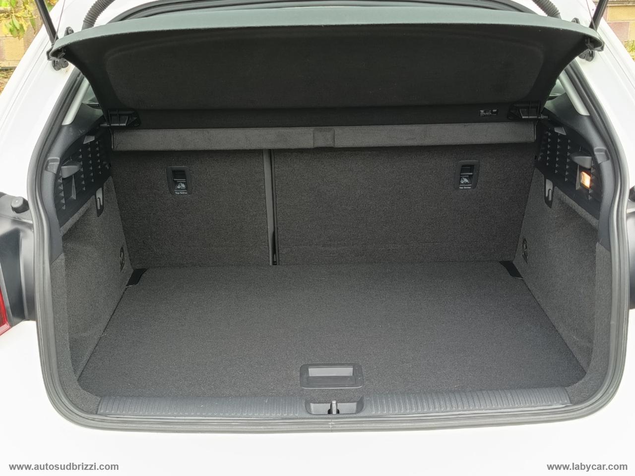 AUDI Q2 30 TDI S tronic Business