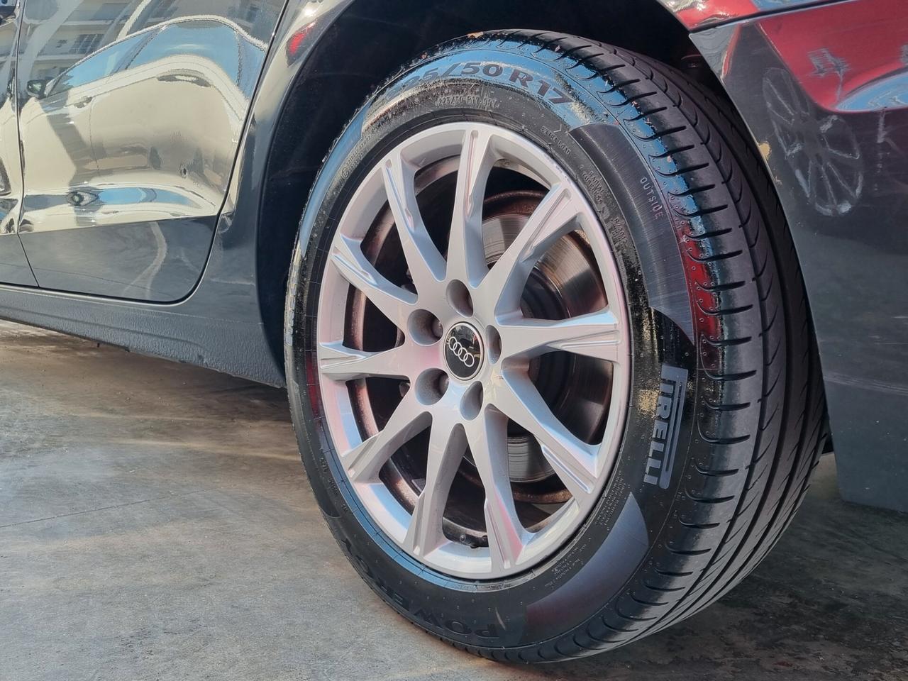 Audi A4 V Avant 30 2.0 tdi mhev 136cv s-tronic