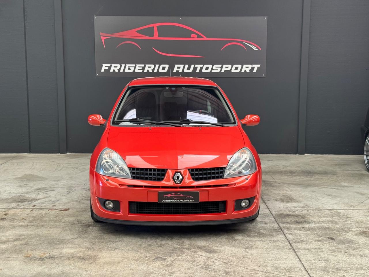 Renault Clio rs 182