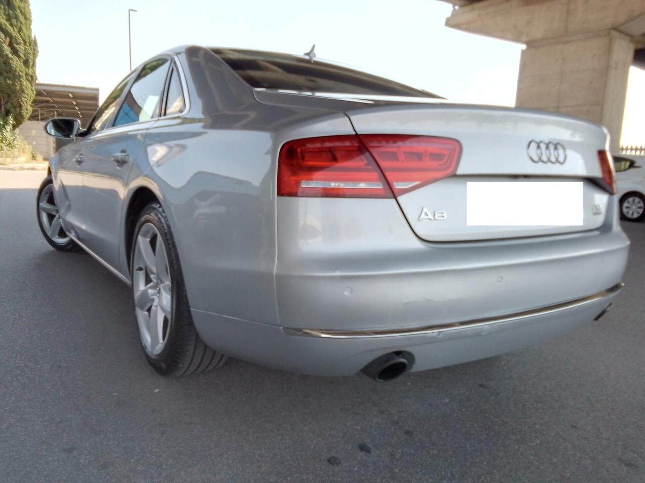 Audi A8 4.2 V8 FSI quattro tiptronic