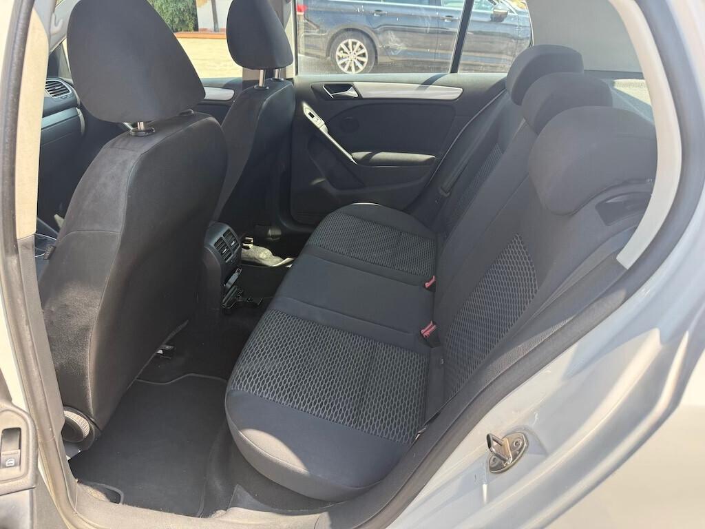 Volkswagen Golf 1.6 5p. Trendline GPL