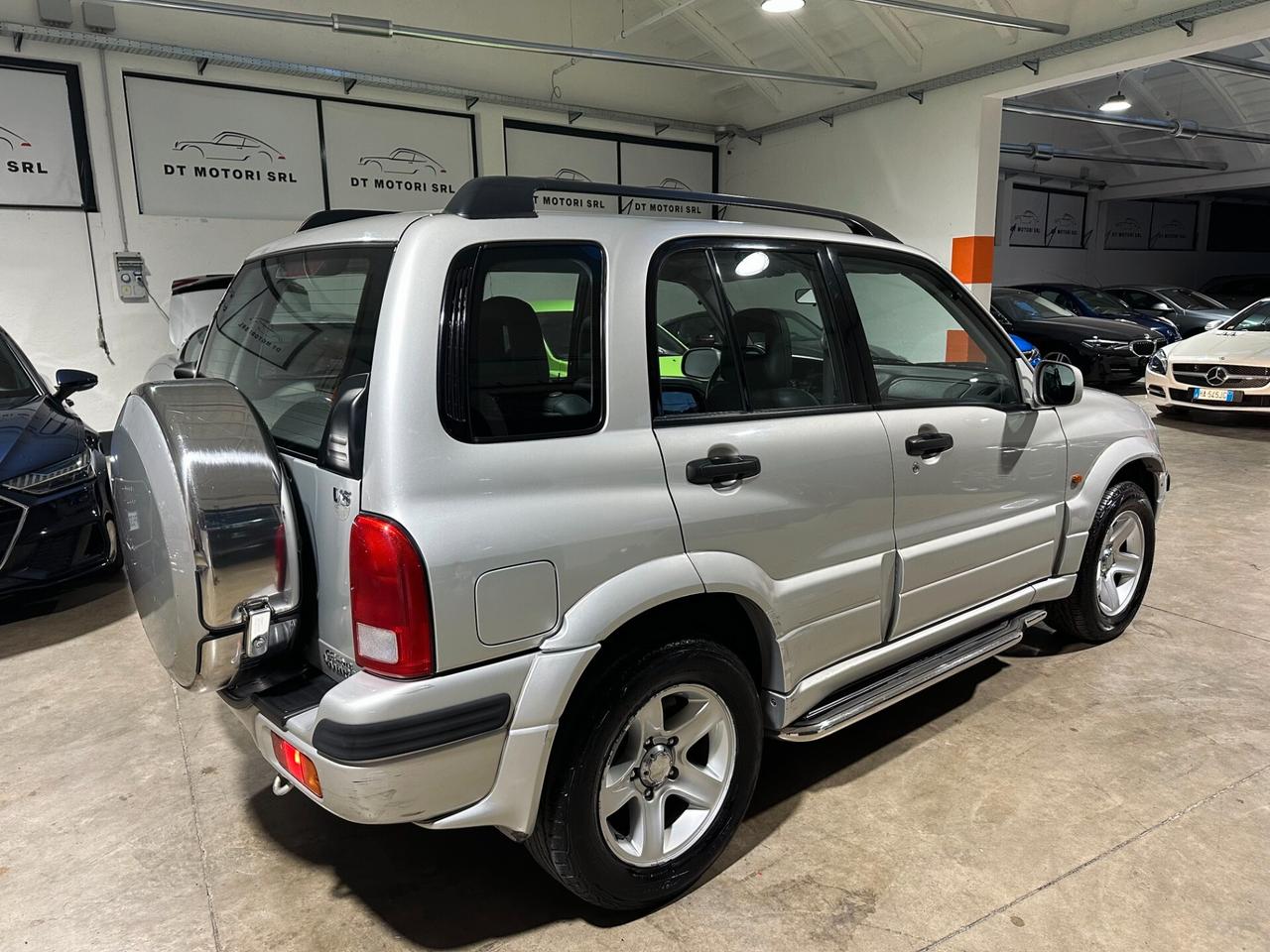 Suzuki Grand Vitara 2.5i V6 24V - 4x4 - ridotte