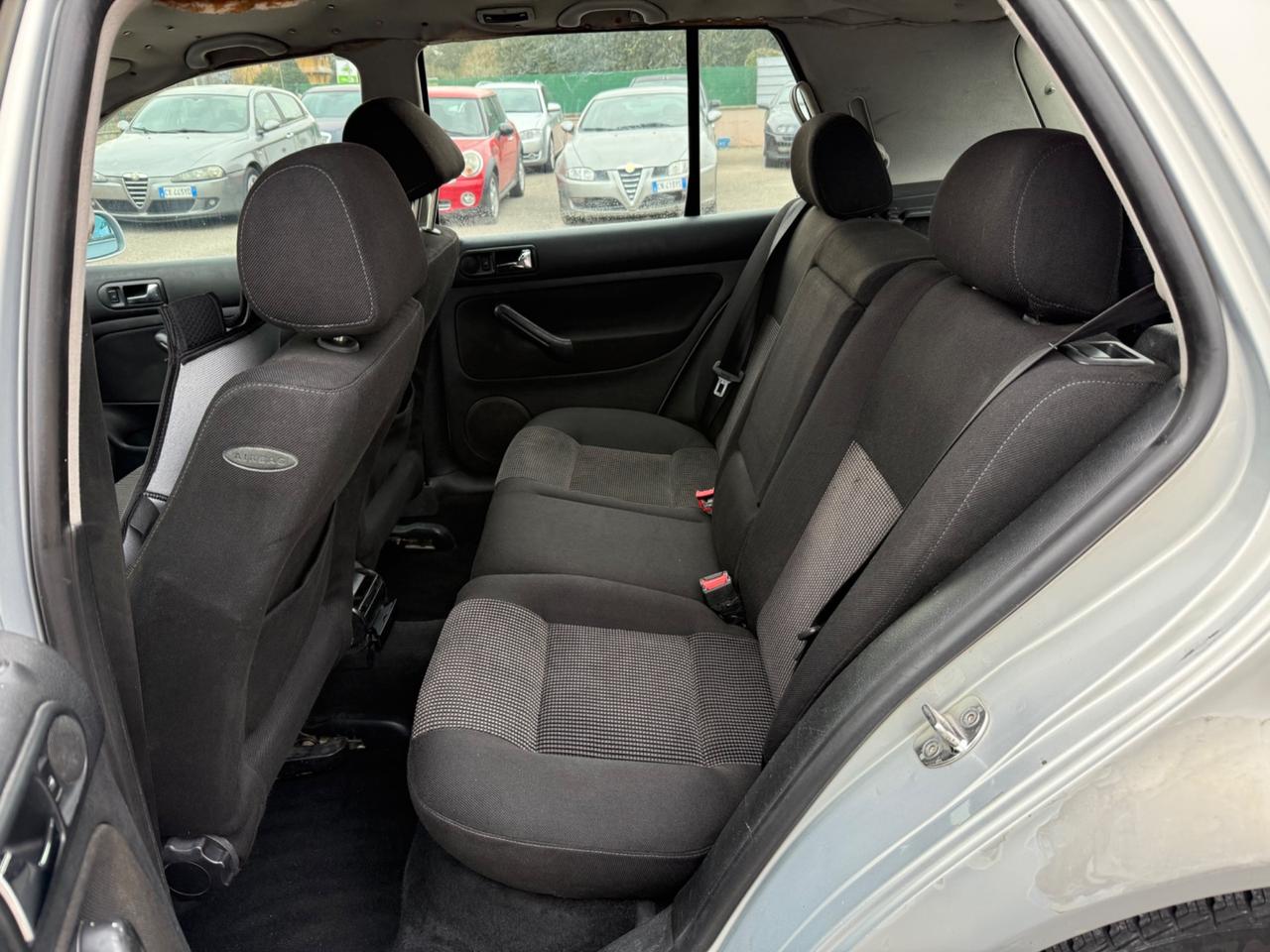 Volkswagen Golf 1.9 TDI 5 porte Highline