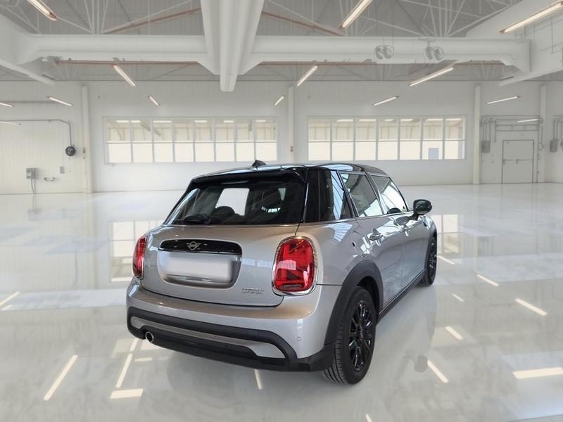 MINI COOPER CLASSIC AUTO 5 PORTE BERLINA
