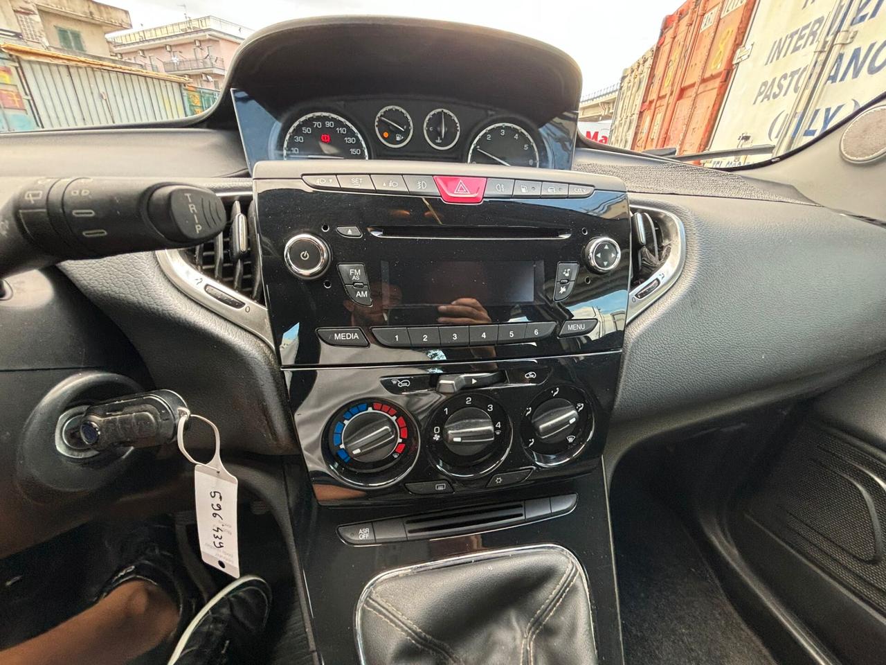 Lancia Ypsilon 0.9 TWINAIR 85 CV 5P METANO ECOCHIC GOLD