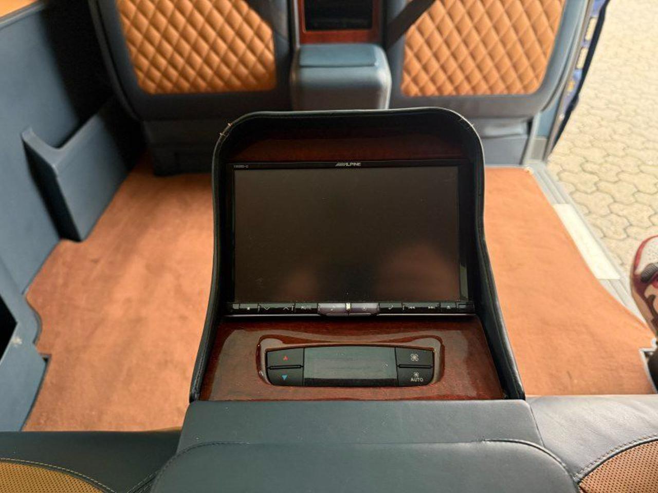 Mercedes-Benz Viano 3.5 Ambiente *VIP BUS *Petrol * FIRST CLASS