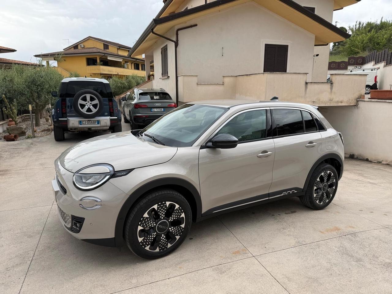 Fiat 600 1.2 HYBRID LA PRIMA 110cv VARI COLORI