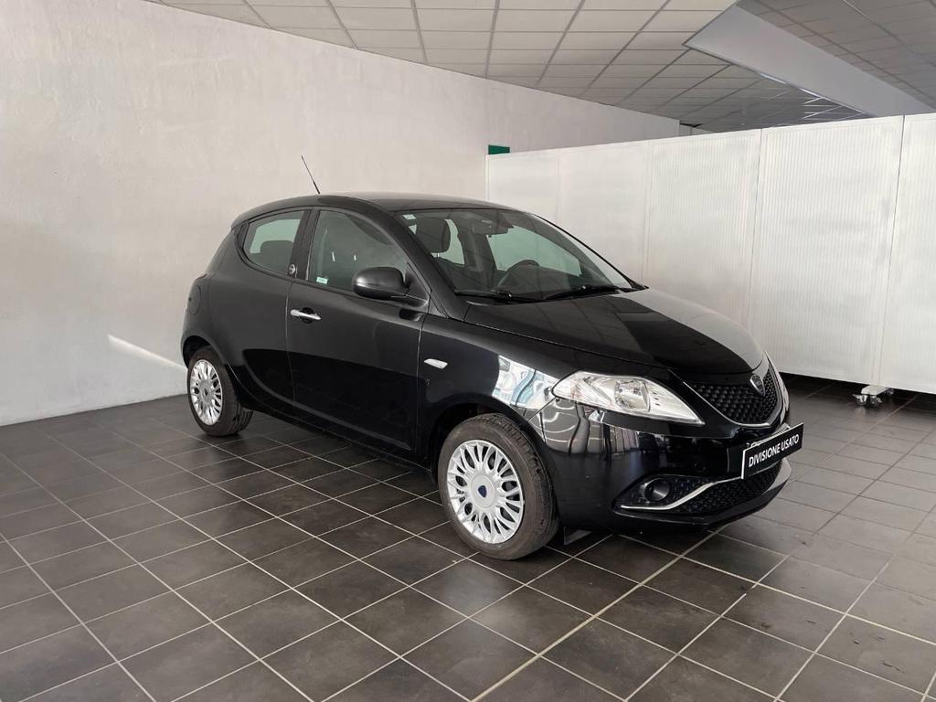 Lancia Ypsilon 5 Porte 1.2 Ecochic Silver