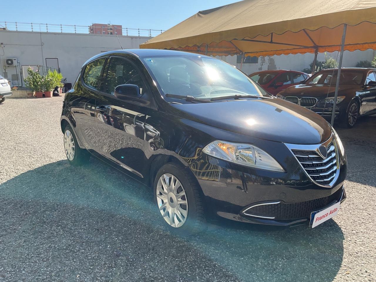 Lancia Ypsilon 1.2 5 Porte GPL Chic Gold OK NEOPATENTATI