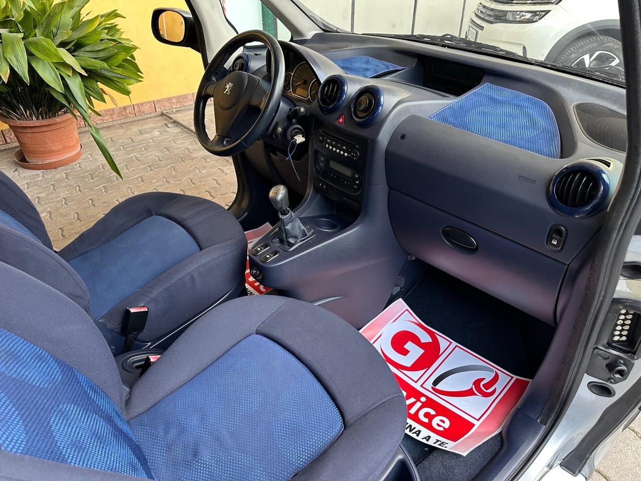 Peugeot 1007 1.4 HDi Trendy