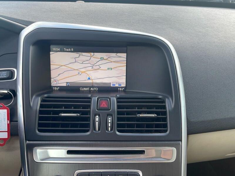 Volvo XC60 2.0D D3 Geartronic Momentum