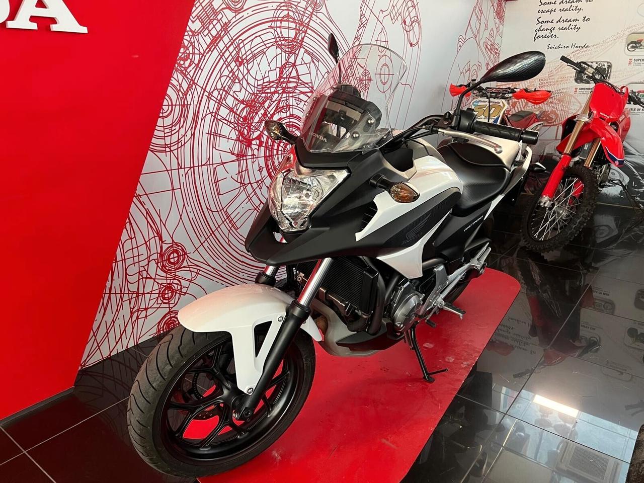 Honda NC700X 2012