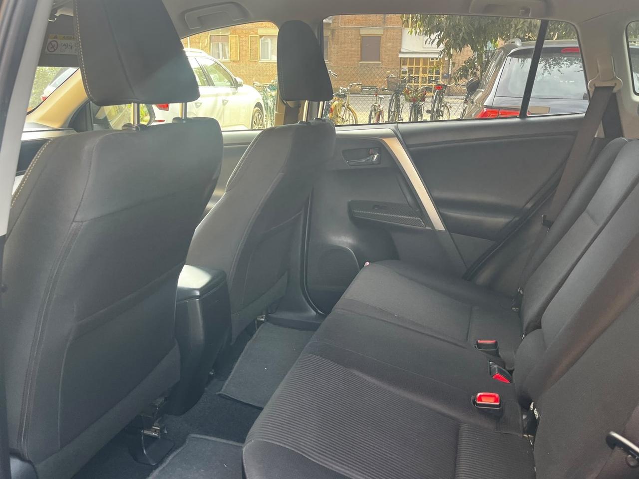 Toyota RAV 4 RAV4 2.2 D-4D 4WD Style