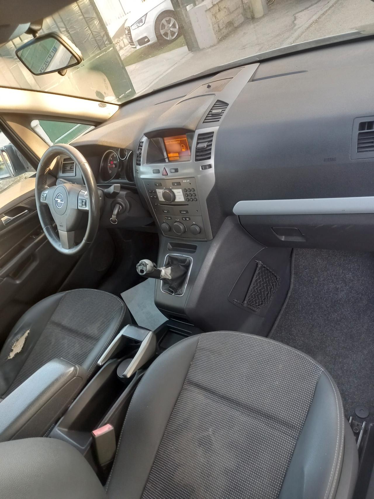Opel Zafira 1.9 CDTI 120CV Cosmo 7 POSTI