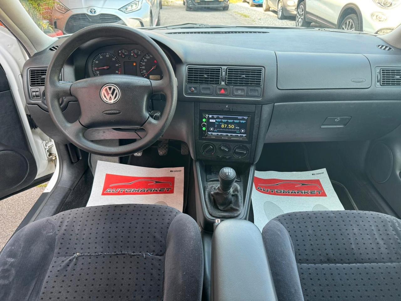 Volkswagen Golf 1.6 Highline 100cv