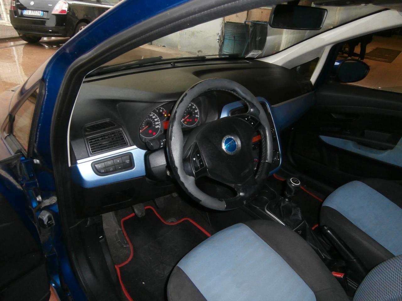 Fiat Grande Punto 1.3 MJT 90 CV 5 porte Neopatentati