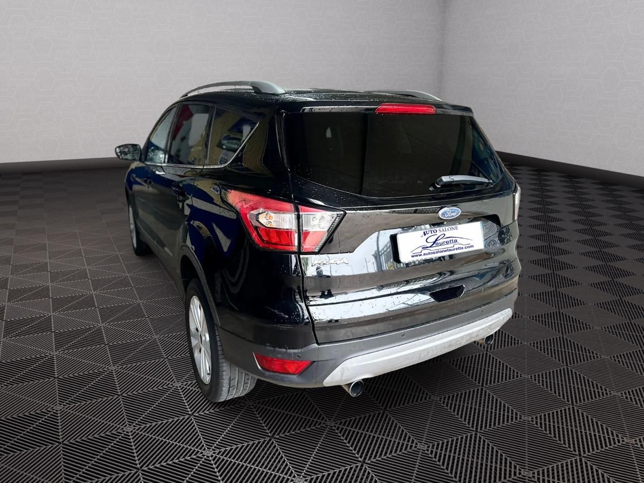 Ford Kuga 1.5 TDCI 120 CV S&S 2WD Titanium