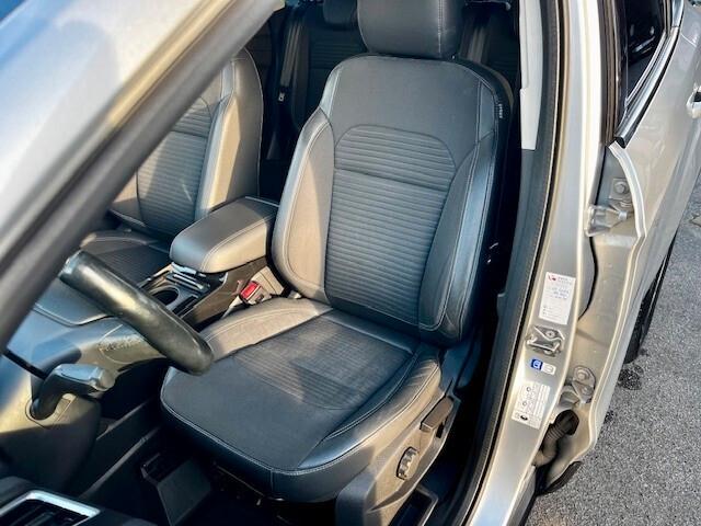 Ford Kuga 1.5 TDCI 120 CV S&S 2WD Powershift Titanium " PELLE / NAVI/.....