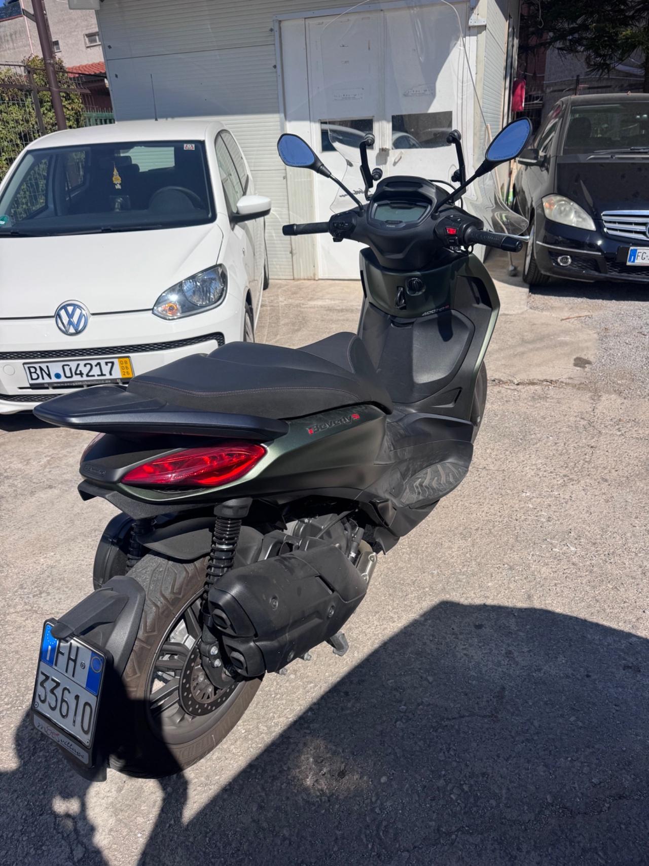 Piaggio Beverly 400 i.e. s