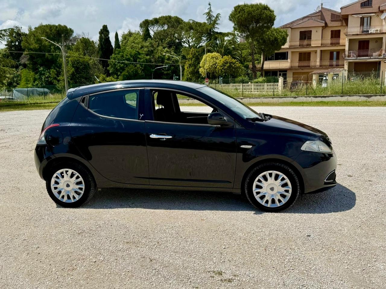 Lancia Ypsilon 1.3 Diesel MJT EURO5B neopatentati uniproprieta
