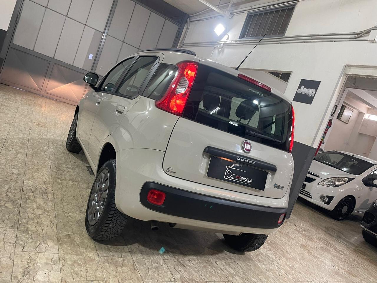 Fiat Panda 0.9 TwinAir Turbo Natural Power Lounge