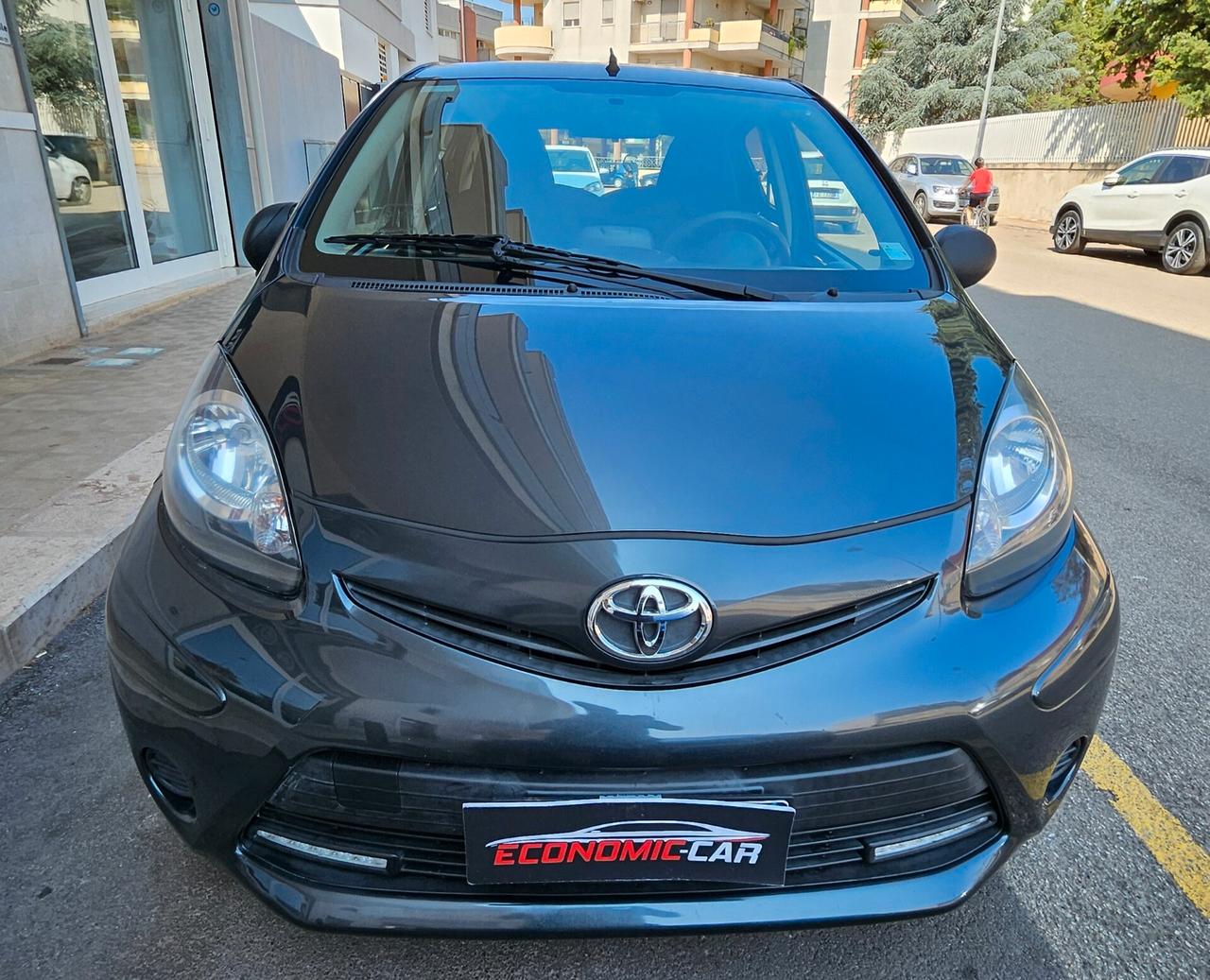 Toyota Aygo 1.0 12V VVT-i 5 porte Lounge Connect