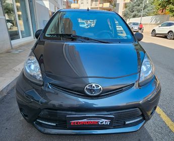Toyota Aygo 1.0 12V VVT-i 5 porte Lounge Connect
