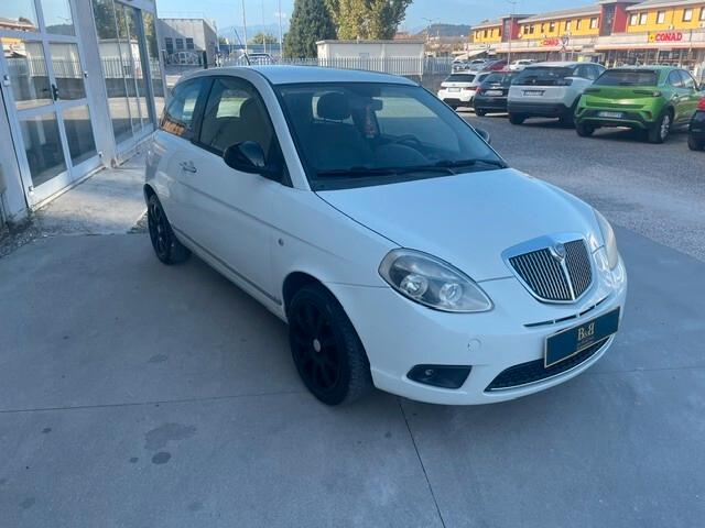 LANCIA YPSILON 1.2 69 CV DIVA – BENZINA – 02/2011