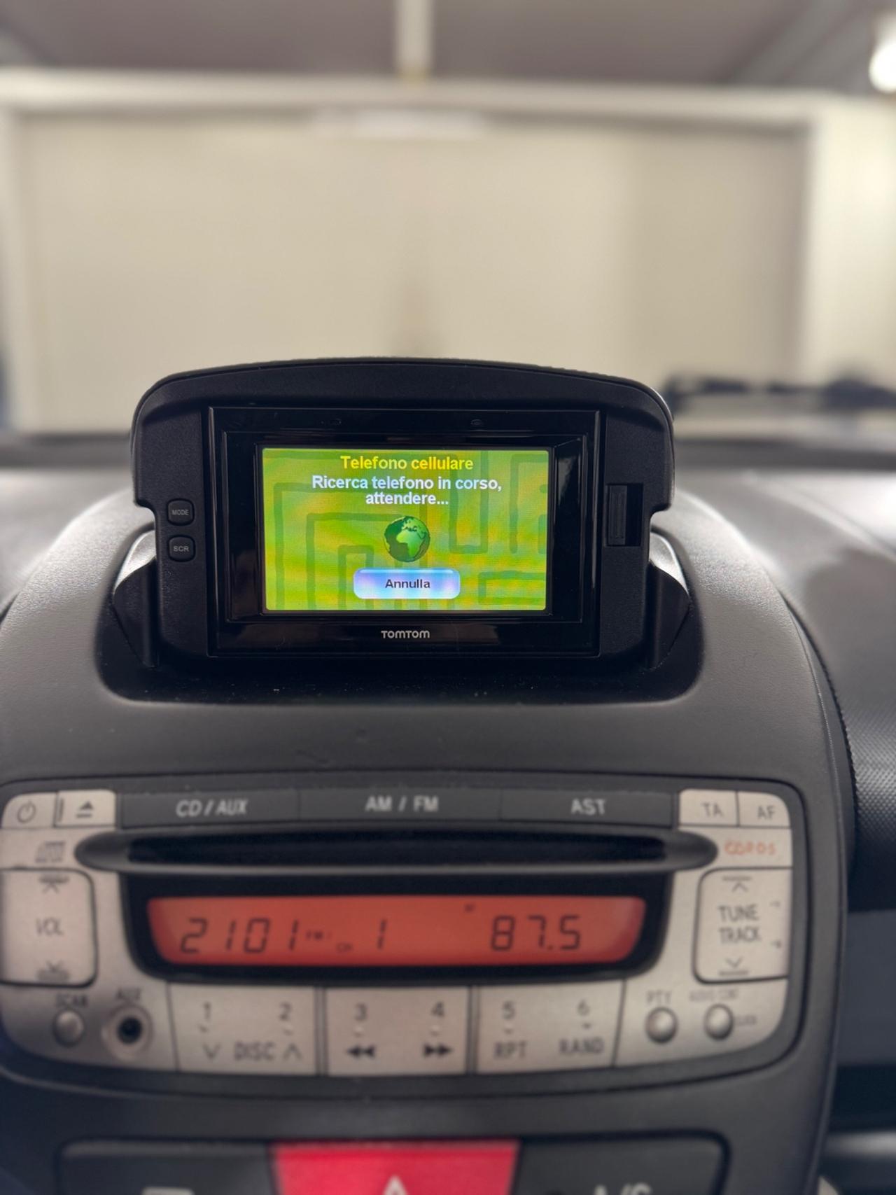 Toyota Aygo 1.0 12V VVT-i 5 porte Cool Soda Connect