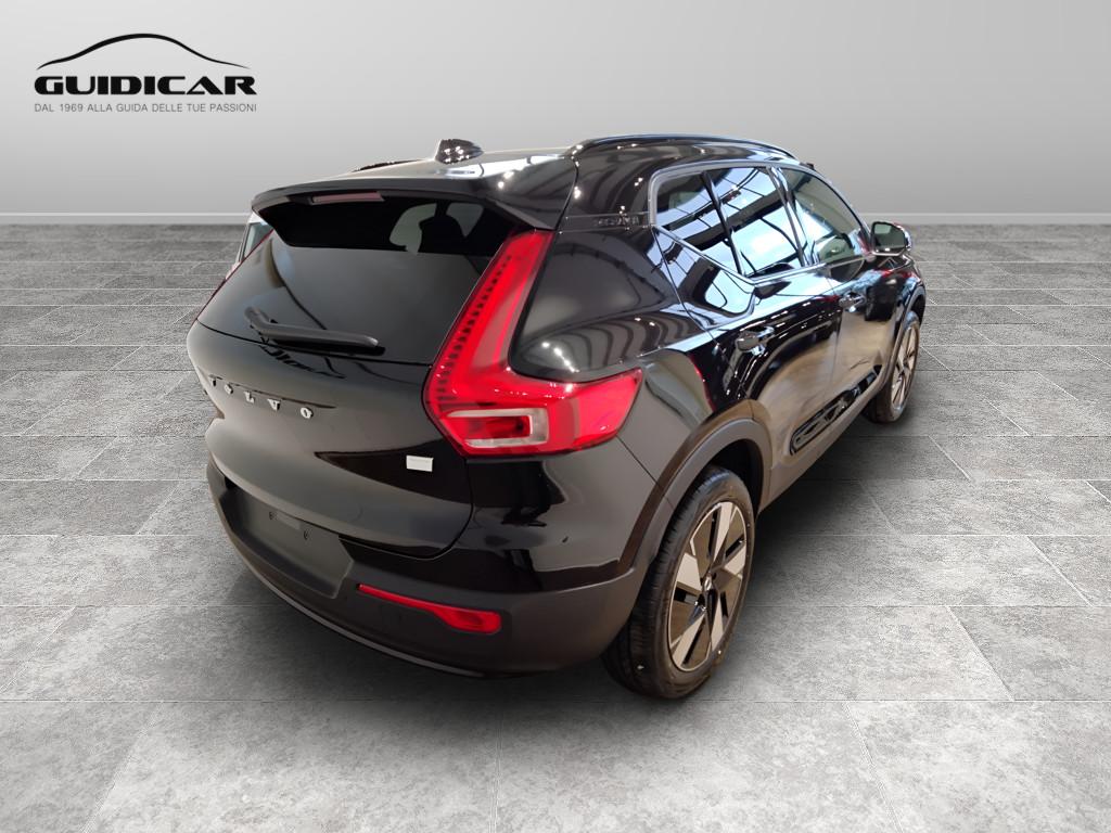 VOLVO XC40 Core Single Motor Extended Range