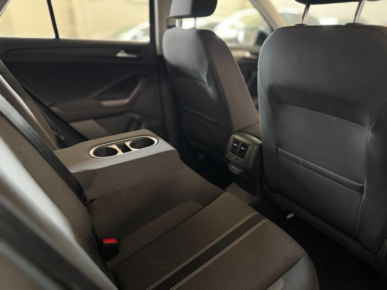 Volkswagen T-Roc 1.0 tsi Style 110cv