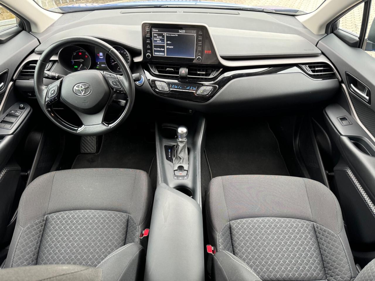 Toyota C-HR 1.8 Hybrid E-CVT Dynamic
