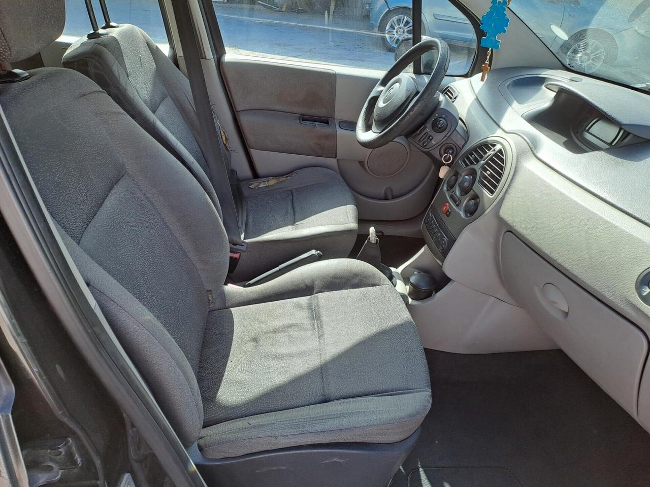 Renault Modus 1.2 16V Dynamique