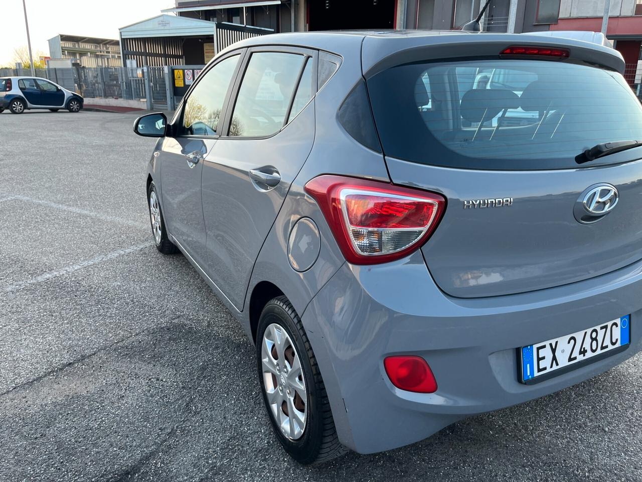 Hyundai i10 1.0 MPI STYLE ADATTA AI NEOPATENTATI UNICO PROPRIETARIO