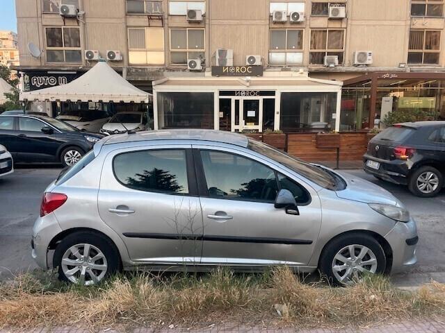 Peugeot 207 1.6 HDi Anche permuta o scambi0