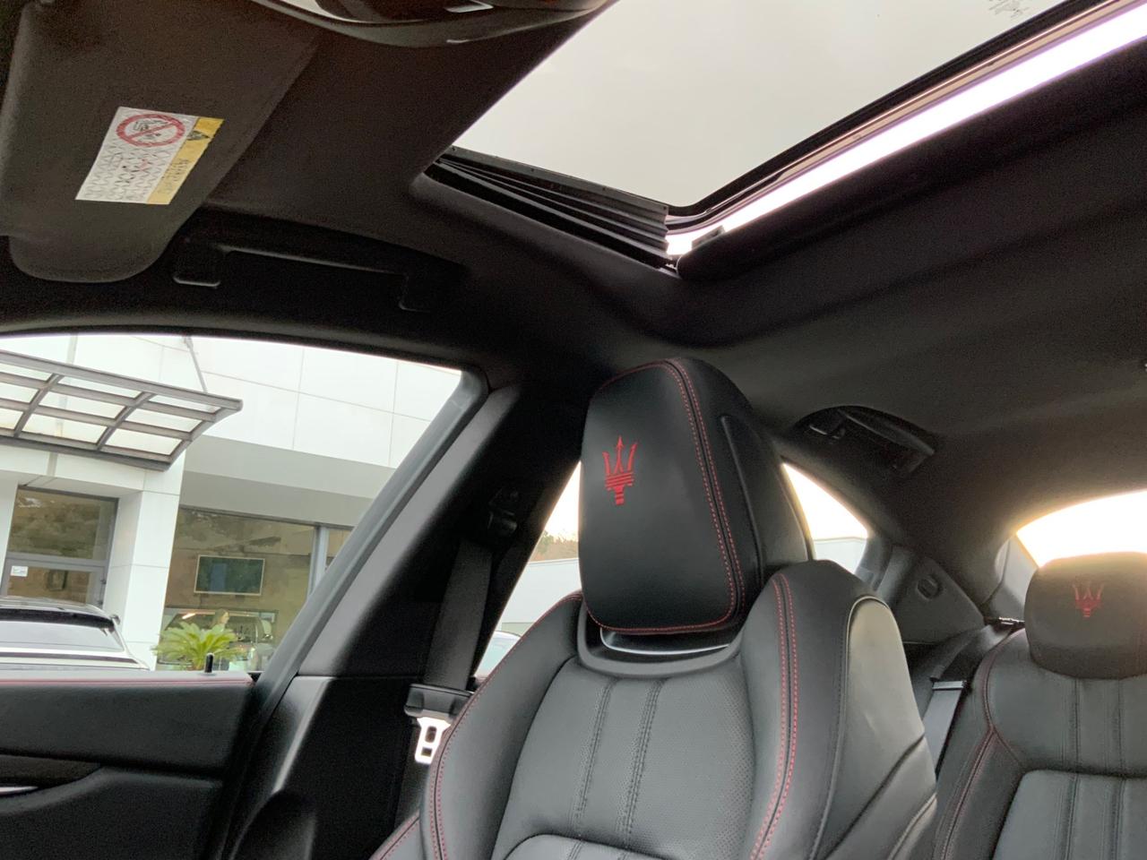 Maserati Ghibli V6 430 CV AWD Modena Ultima